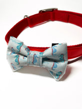 Load image into Gallery viewer, Seahorse Dog Bow Tie

